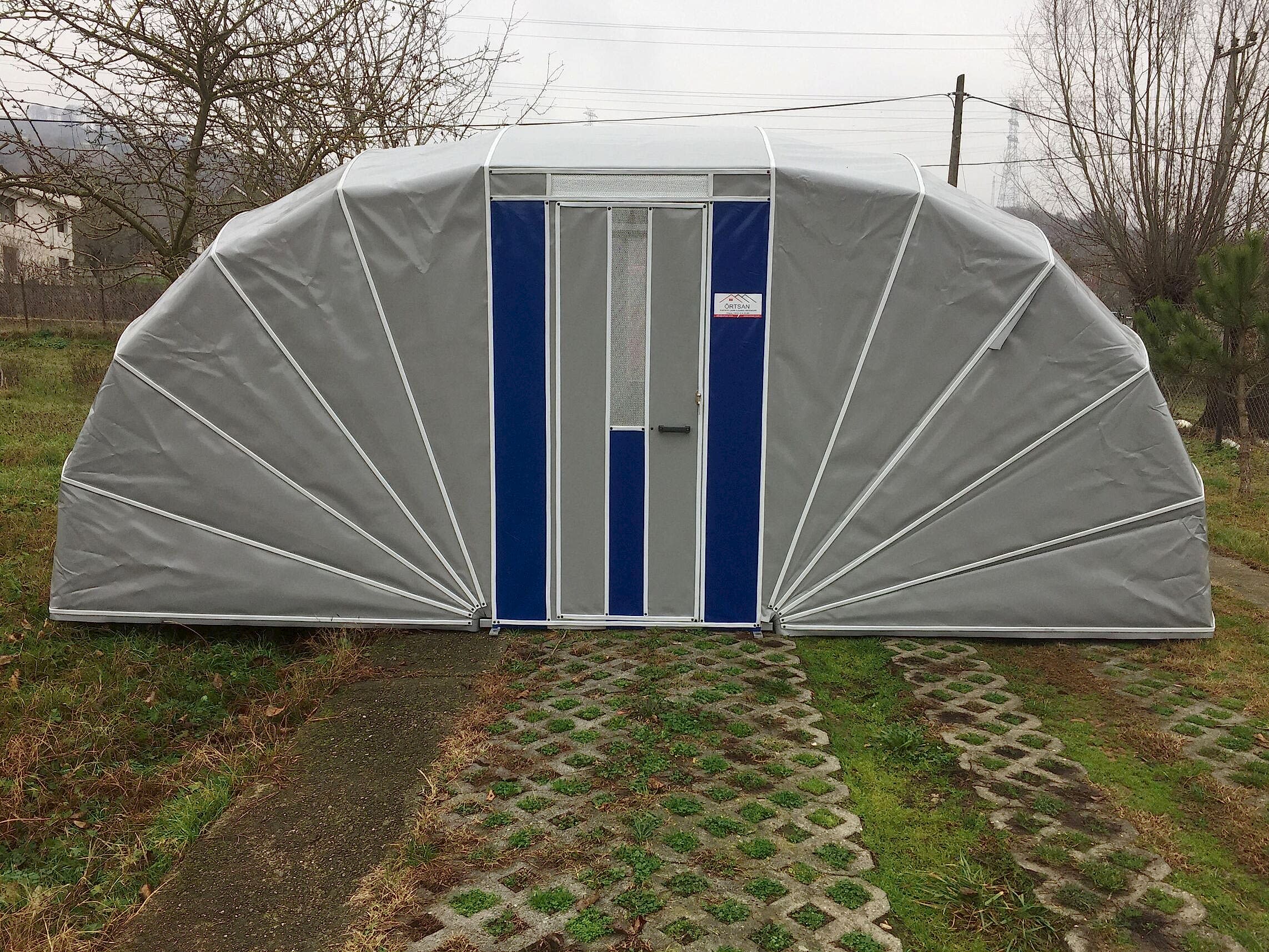 Comfort model manuel garaj