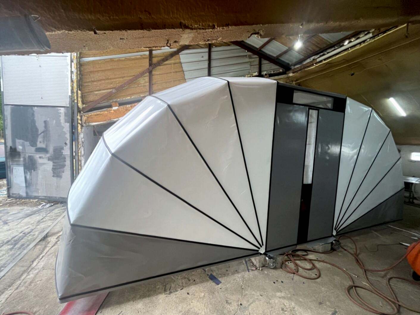 Comfort Model uzaktan kumandalı Garajlar